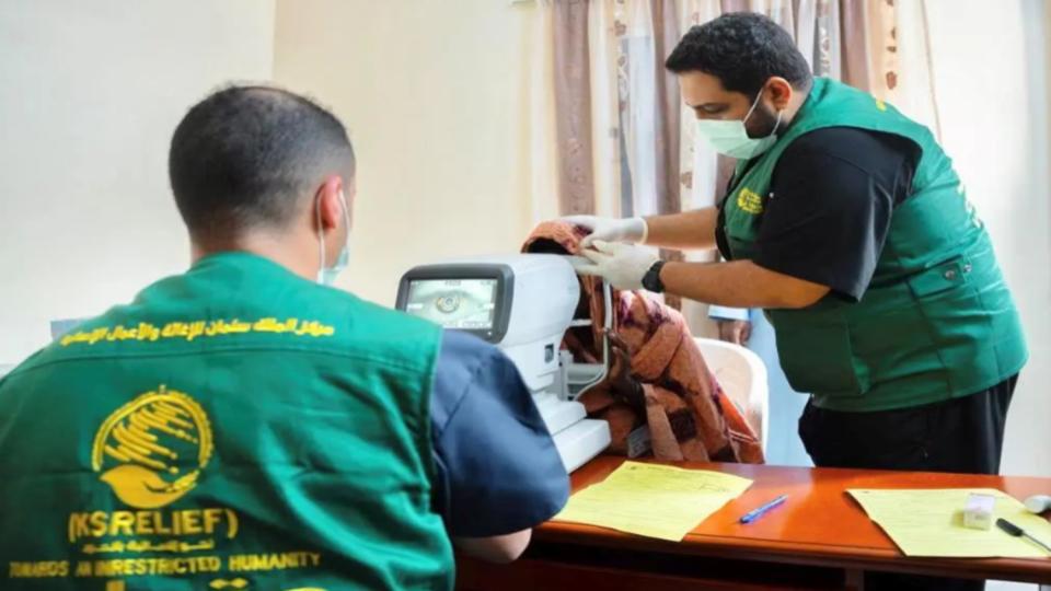 Saudi launches program in Pakistan to combat blindness