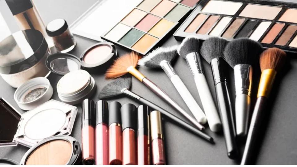 uaeseizes650kfakecosmeticsandotheritemsworthrs52cr