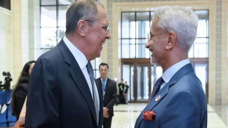 Jaishankar, Russian counterpart Lavrov meet in Laos on sidelines of ASEAN meetings