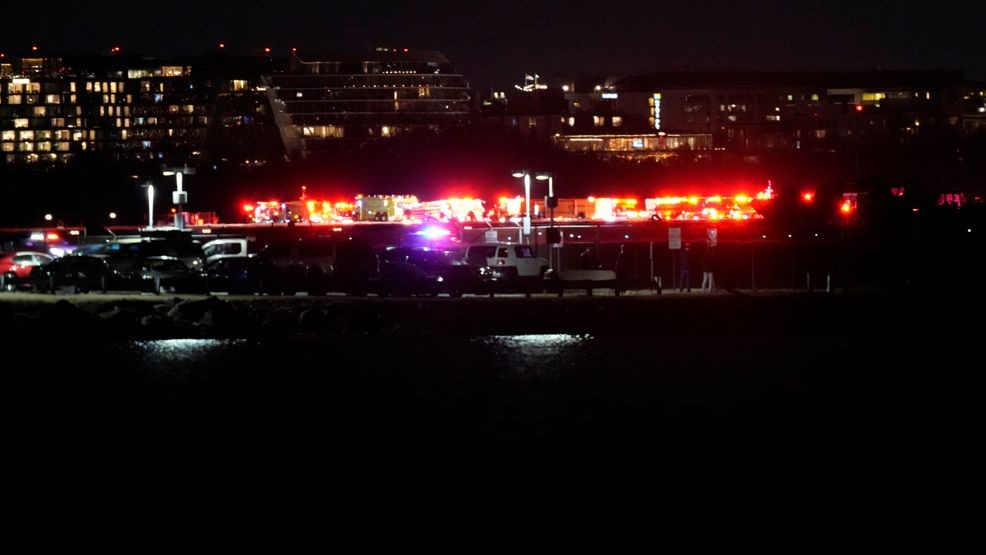 Mid-air crash near Reagan Airport