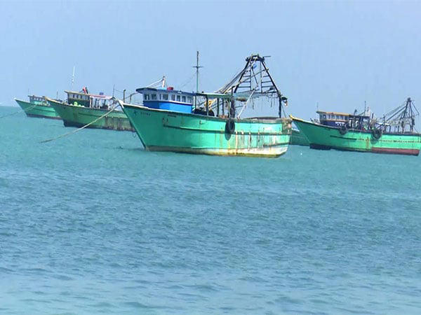 Sri Lankan Navy arrests 34 Indian fishermen for alleged illegal fishing