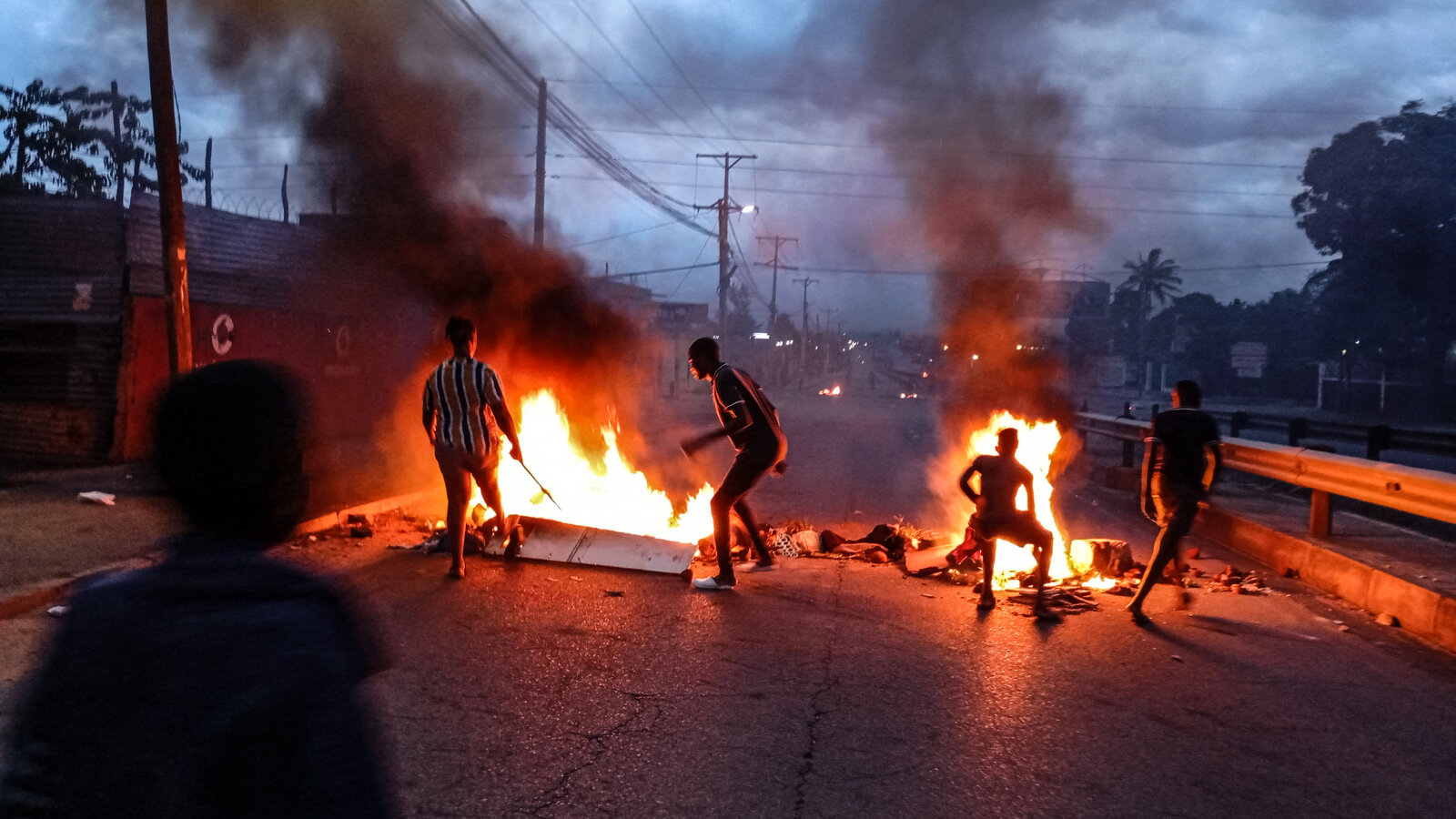 21 dead as Mozambique erupts in violence after election court ruling