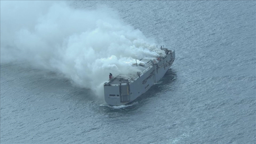 32 casualties in Oil tanker and cargo ship collision off coast of eastern England