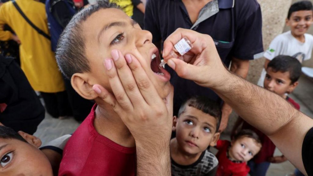 First phase of Polio vaccinations in Gaza’s central zone reached 187,000 children