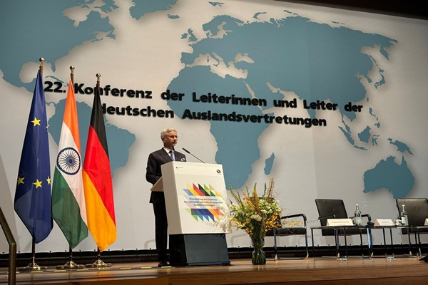 EAM Calls for Greater Defence Cooperation & Eased Export Controls with Germany