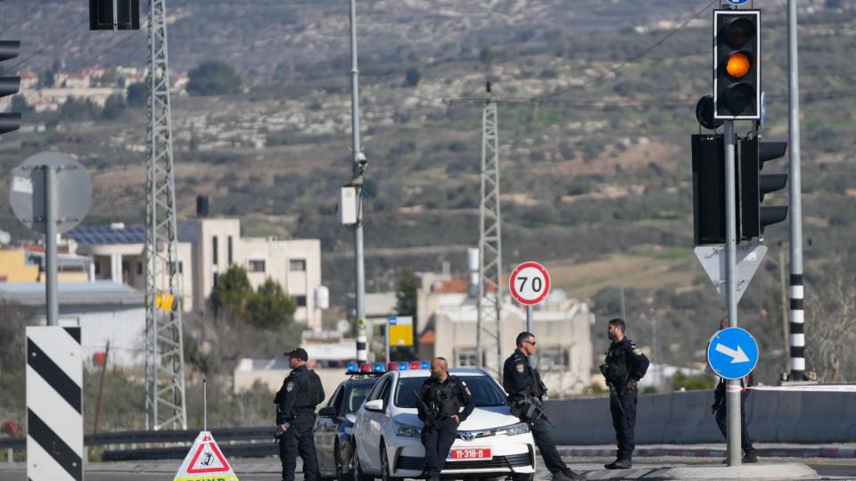 3 killed, six injured in shooting attack on bus carrying Israelis