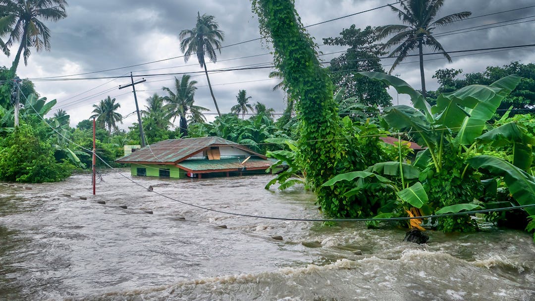 Flash Floods in Philippines’ Palawan Claim 5 Lives, Thousands Evacuated