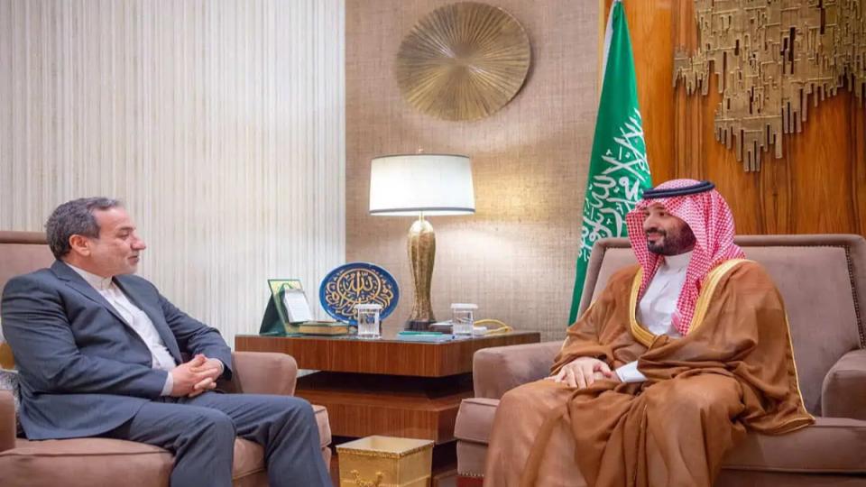 Saudi Crown Prince, Iran FM discuss regional developments