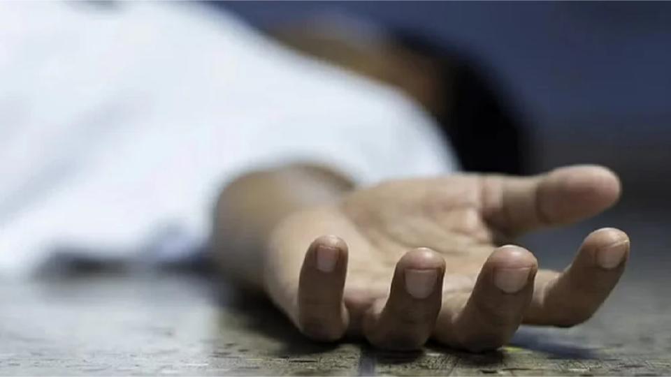 Medico ends life by injecting himself with poisonous substance in UP