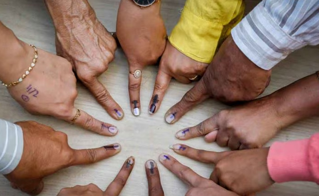 Polling begins briskly in Kerala for bypolls in Wayanad and Chelakkara constituencies