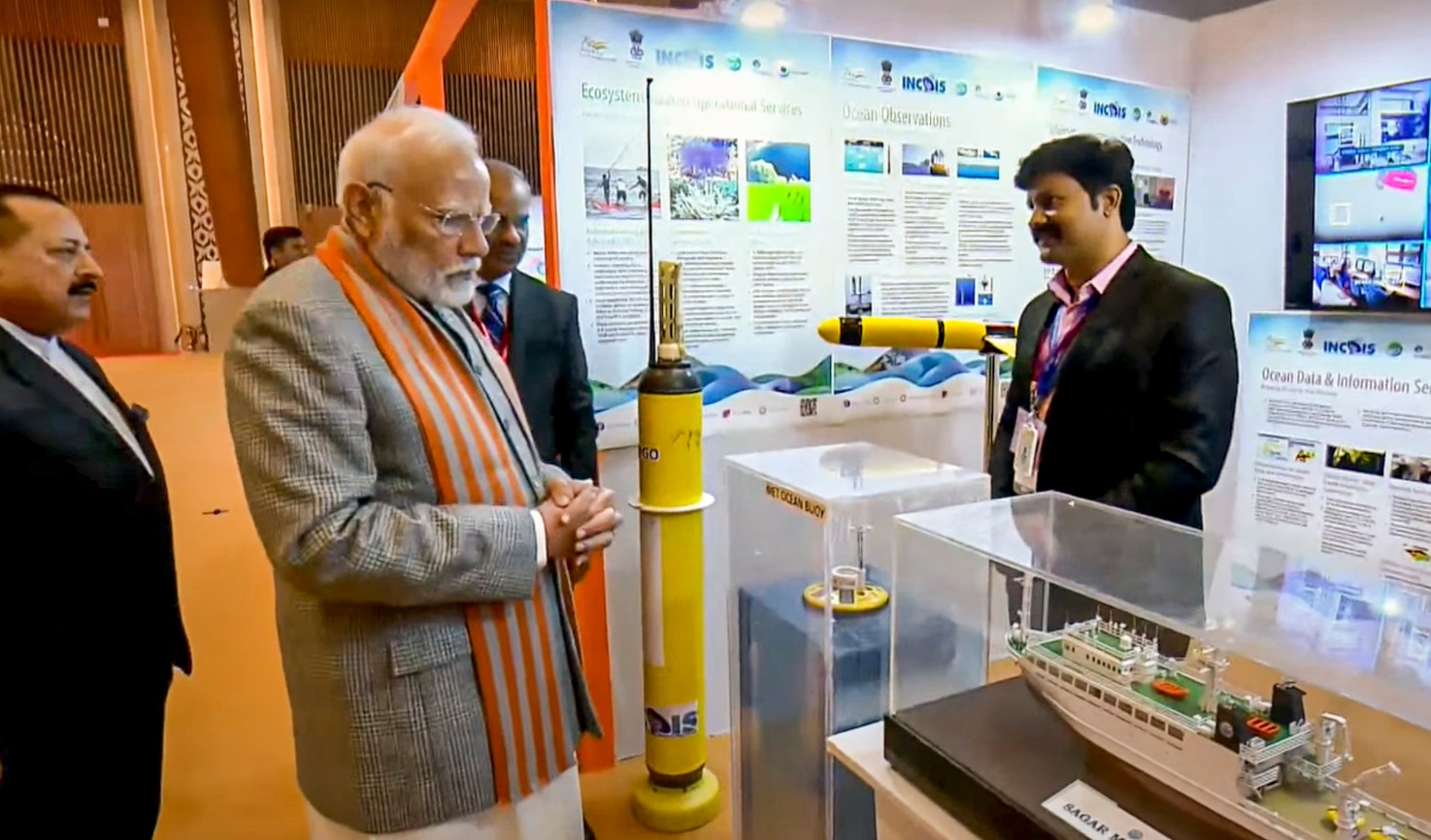 PM Modi urges scientists to develop earthquake warning systems