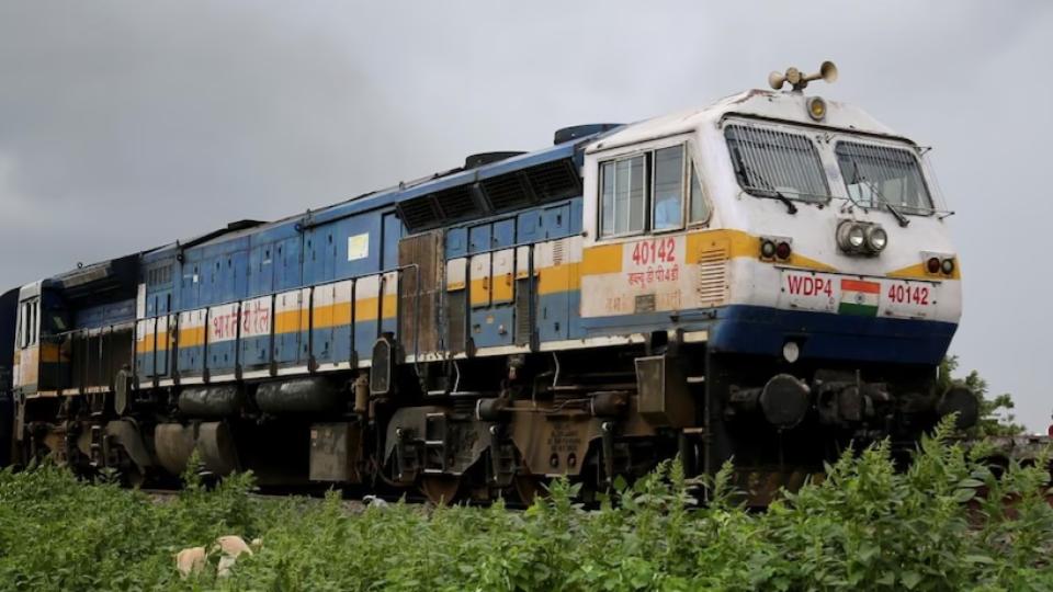 Indian Railways hiring, Notifications issued for over 32,000 vacancies