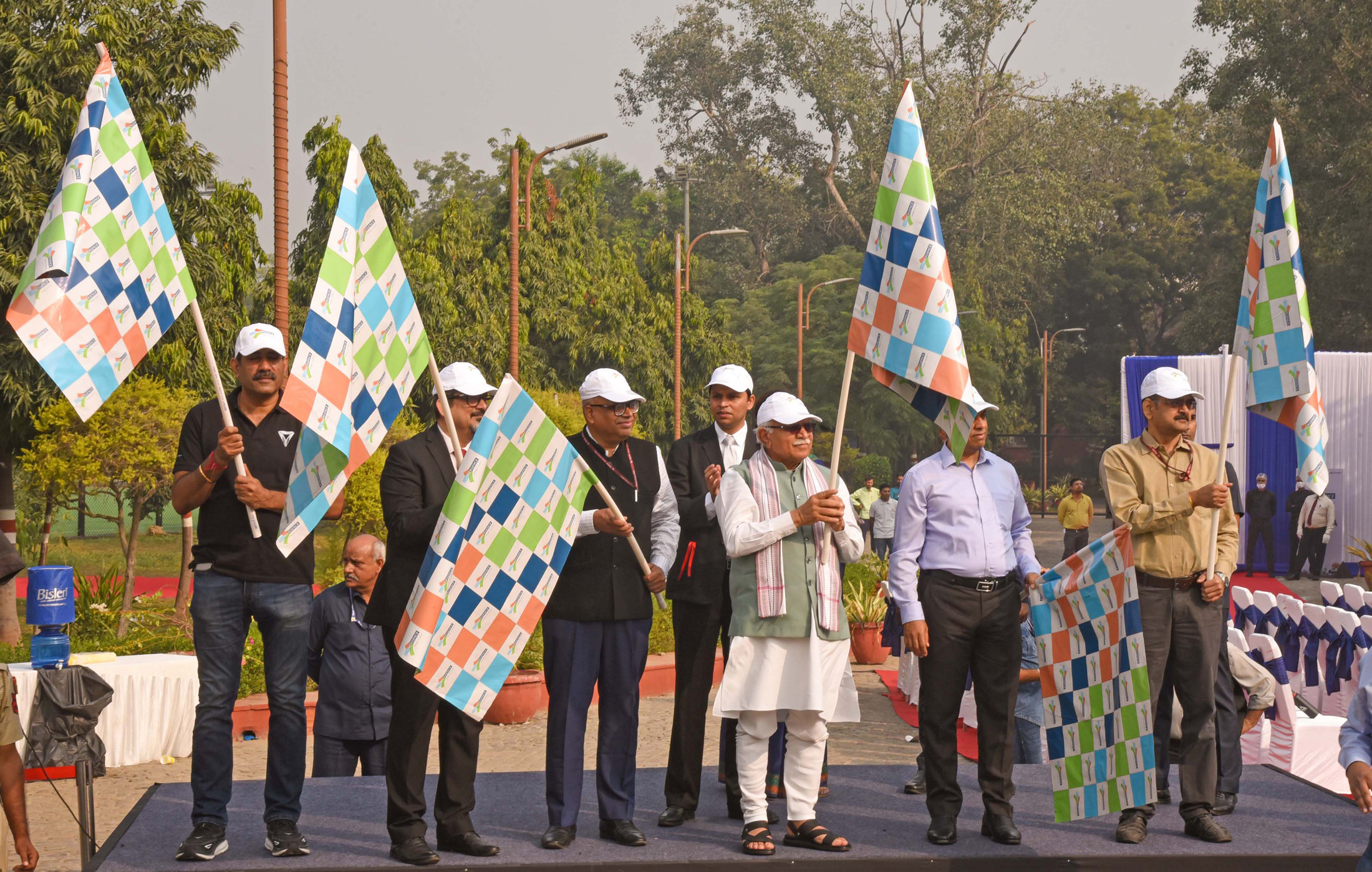 Union Minister Manohar Lal flags off Electric Vehicles Rally in New Delhi