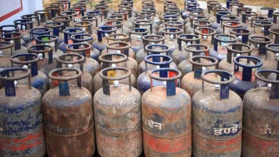 Government hikes commercial LPG cylinder prices