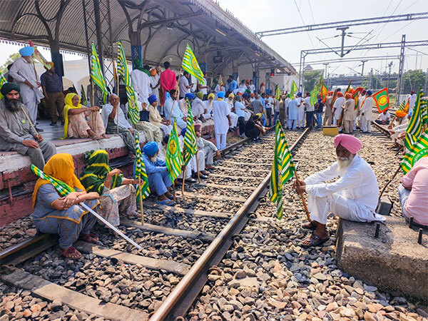 Farmers to hold rail roko on Dec 18 in Punjab, urge people to join protest