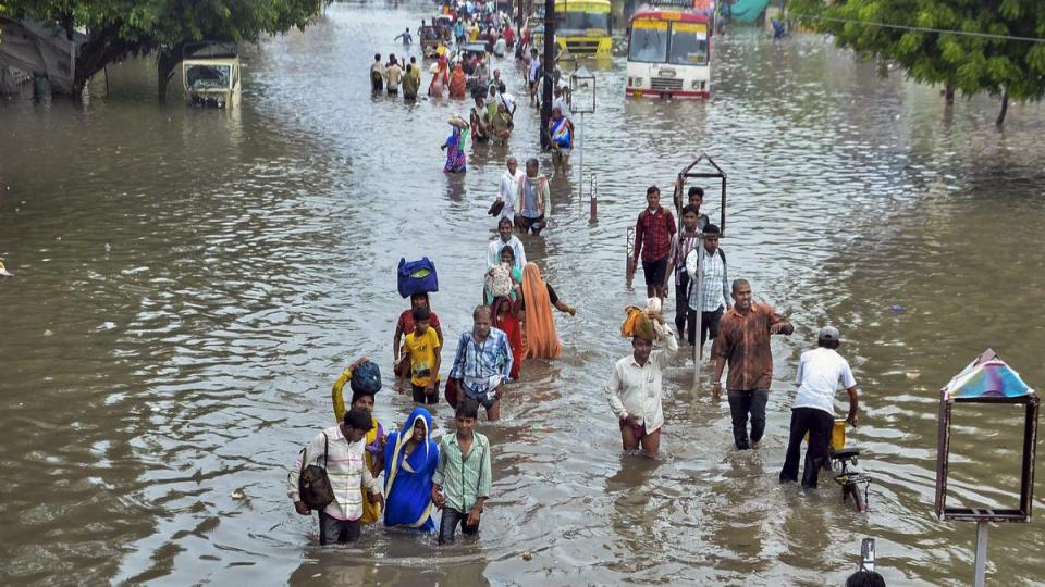 Heavy rainfall triggers flood-like situation in Gujarat