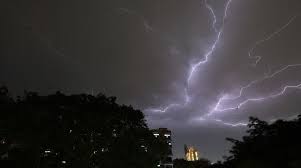 IMD predicts thunderstorms in North India