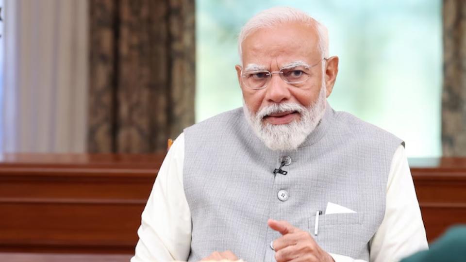 RSS dedicated to serving country, says PM Modi