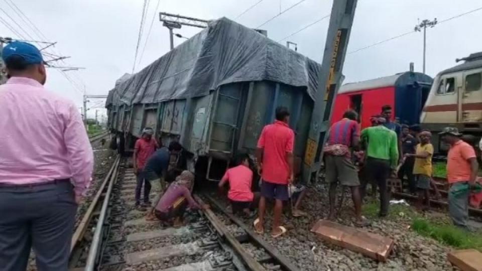 Goods train derails at Bhubaneswar Railway Station in Odisha