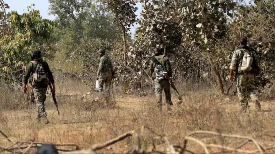 Seven naxals killed in an encounter in Chhattisgarh