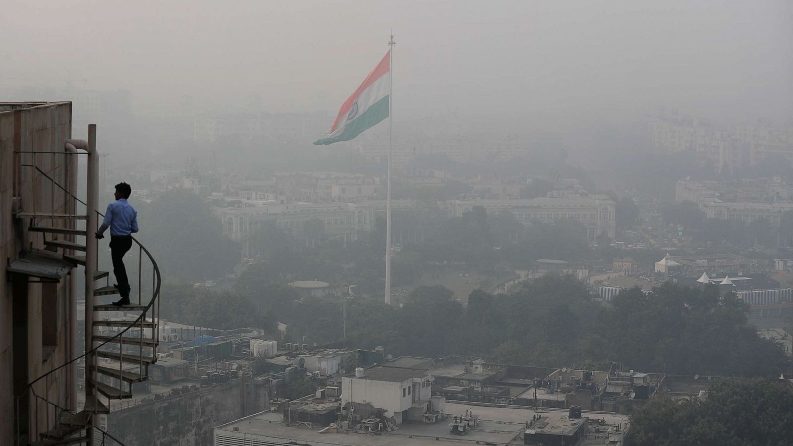 Thick Smog Blankets Delhi-NCR