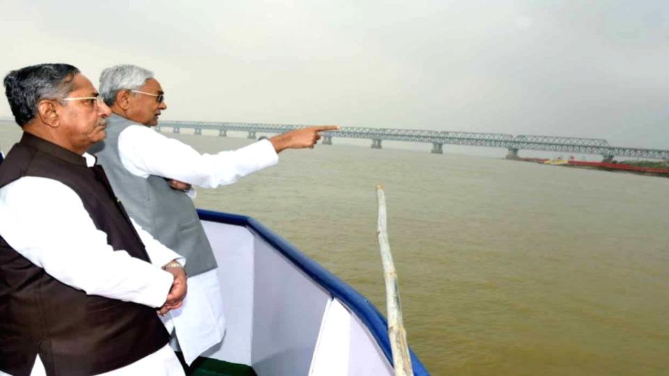 CM Nitish Kumar reviews preparations at Chhath ghats in Patna