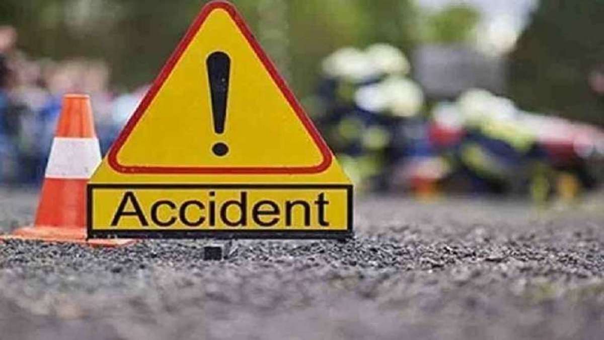 4killedinrtcbusaccidentnearkonaseema