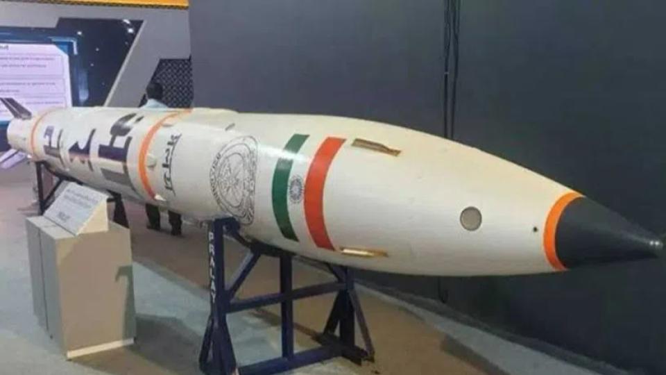 Pralay missile makes debut at Republic Day parade