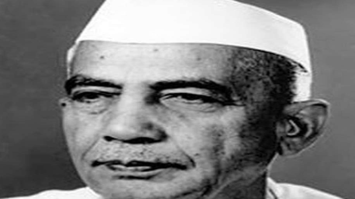 PM Modi pays tributes to Charan Singh