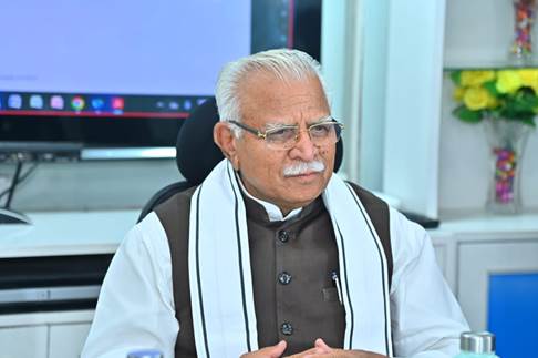 Union Minister Manohar Lal reviews various Power and Urban affairs projects being implemented in Kerala