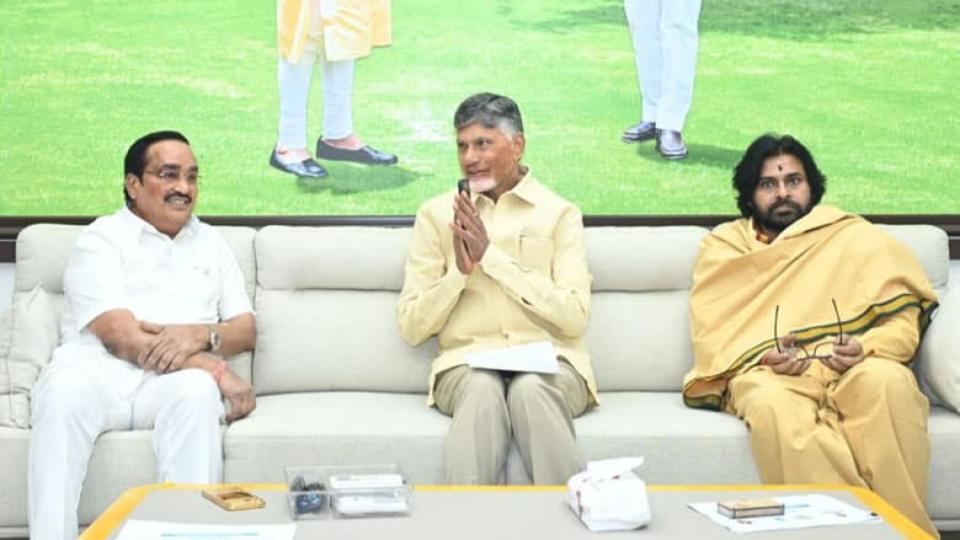 Chandrababu Naidu seeks reimbursement for Polavaram project