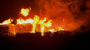 Fire breaks out in slum cluster in outer Delhi, 150 shanties gutted