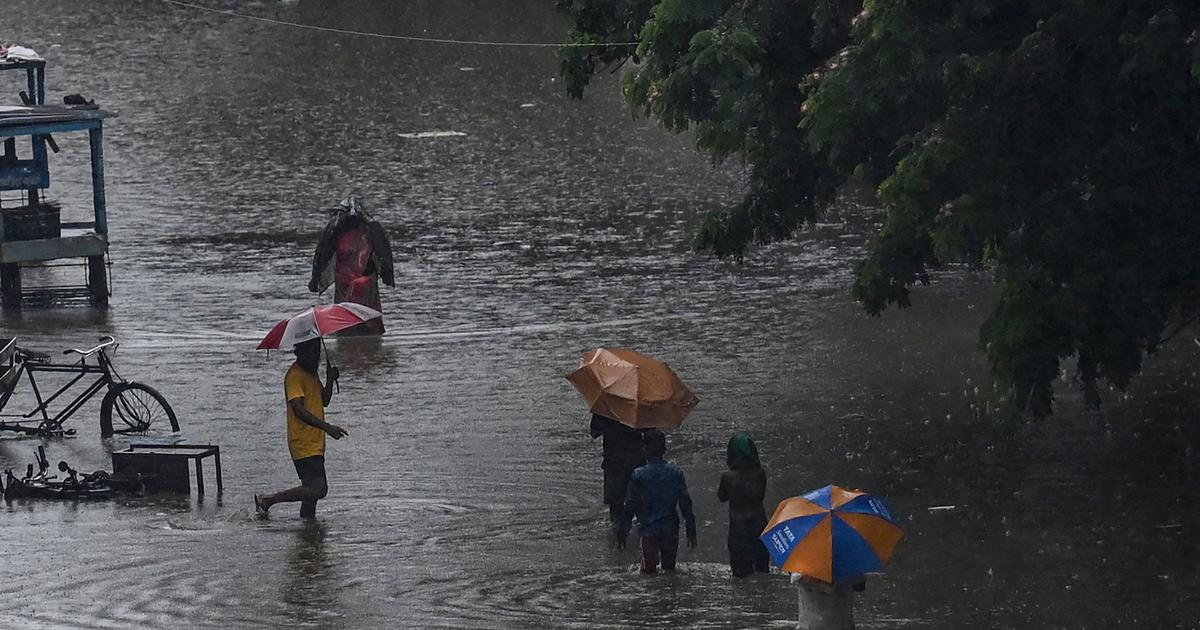 Heavy rain lashes Chennai