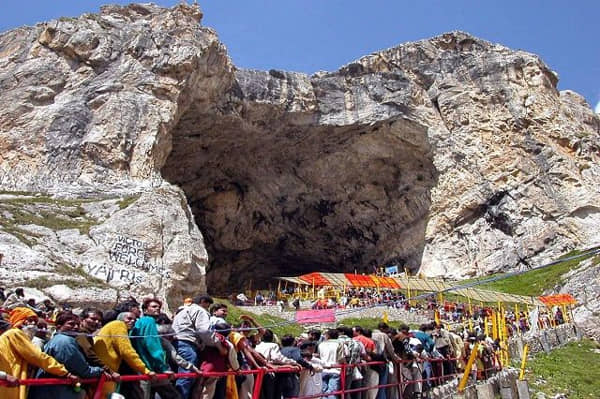 anotherbatchof4885pilgrimsleavesbasecamptoperformpilgrimagetoamarnathcaveshrine