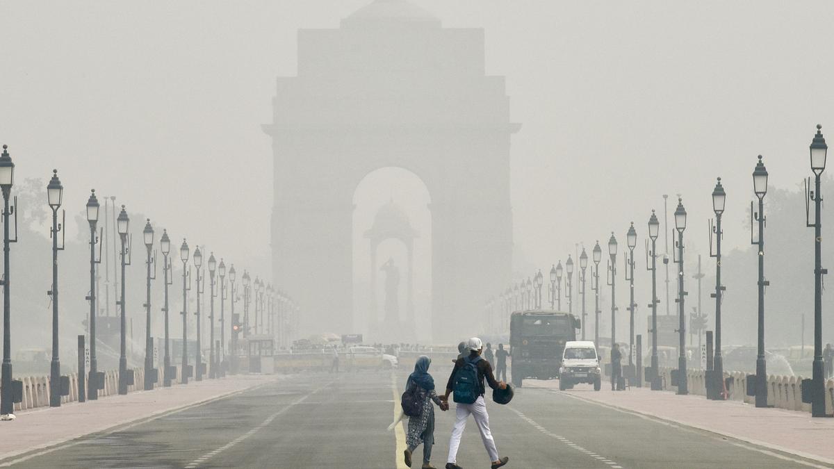  Air Quality Remains Very Poor in Delhi