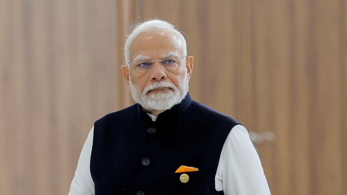 PM Modi pays tribute to Mahatma Gandhi on Death Anniversary