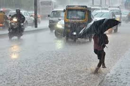 Heavy rainfall expected in Tamil Nadu, Karnataka, and Gujarat over next 2-3 days