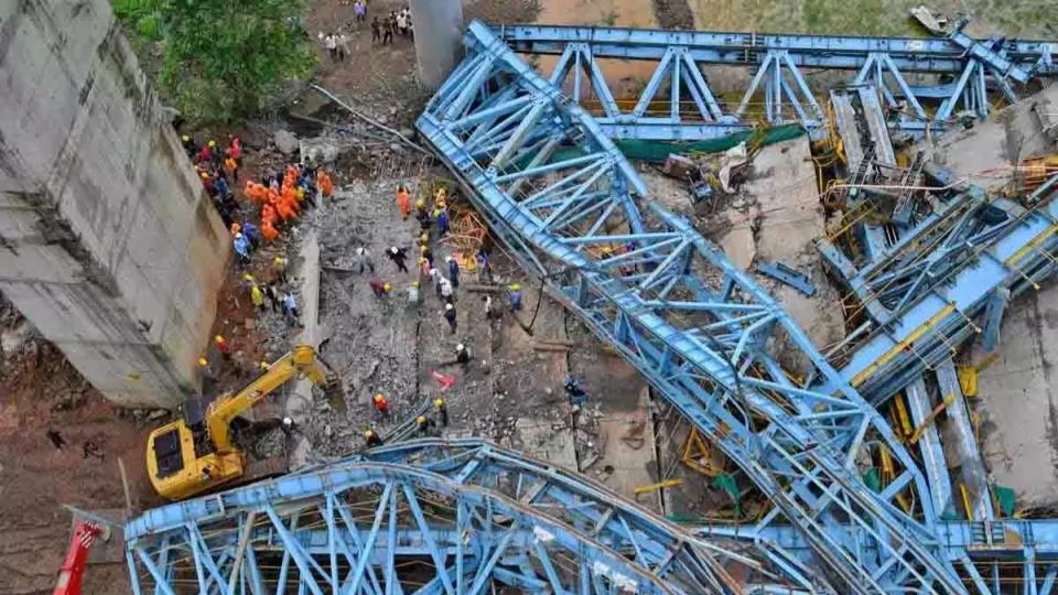 Crane collapses at under-construction terminus in Rajahmundry Airport