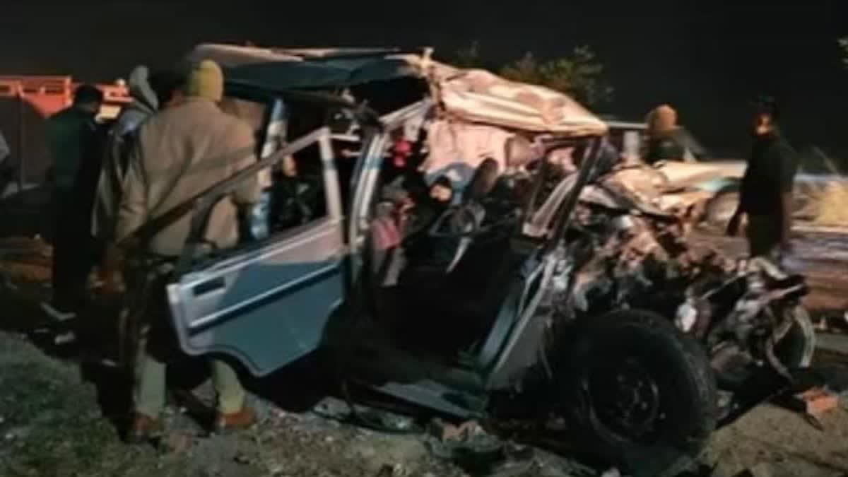 10 devotees killed as car collides with bus en route to Maha Kumbh