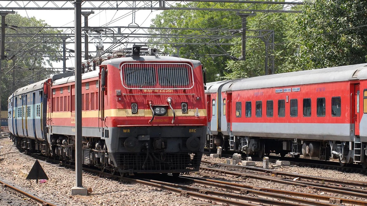 Eastern Railway cancels 30 pairs of local trains daily till Feb 1