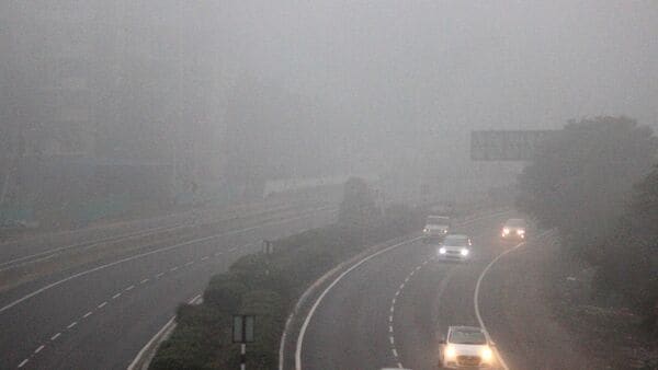 IMD forecasts dense fog in multiple states, thunderstorms in Rajasthan