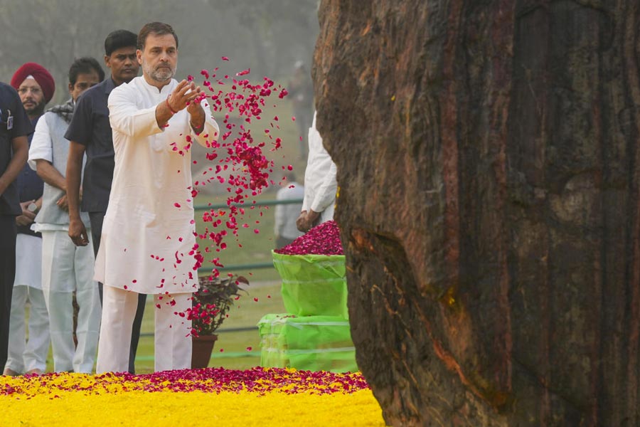 Indira Gandhi was example of love and courage: Rahul Gandhi