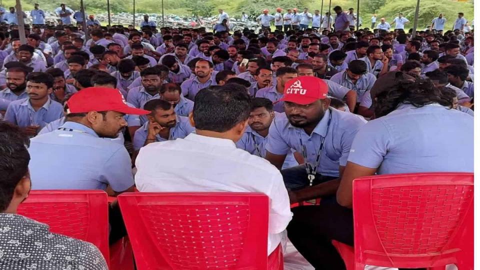 Police detains 609 samsung employees for organising protest in TN