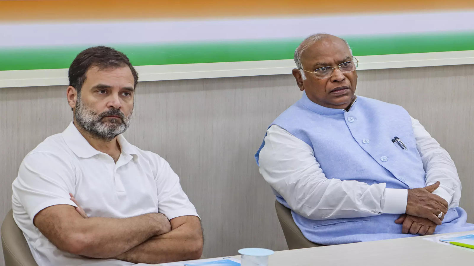 congresschiefmallikarjunkhargemprahulgandhikcvenugopalconvenevirtualmeetinginnewdelhi