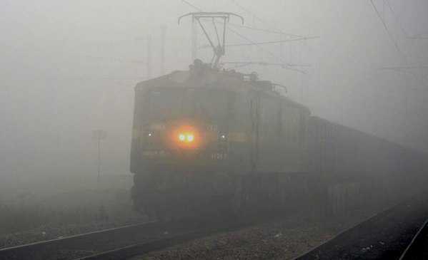 Fog disrupts train services in Northern India