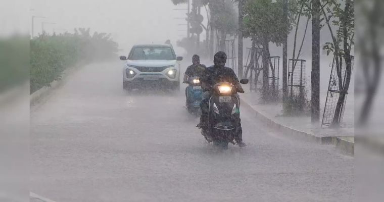 Heavy rains lash Tamil Nadu