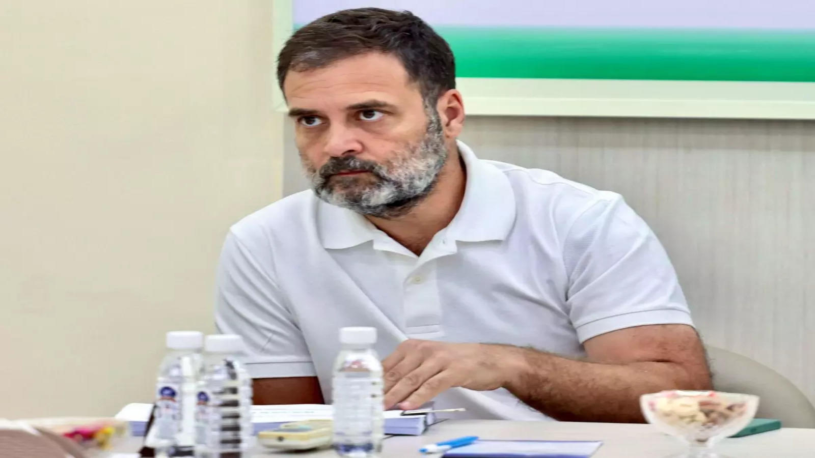 rahulgandhimeetsfoxconnchairmandiscussesfutureoftechinnovationinindia