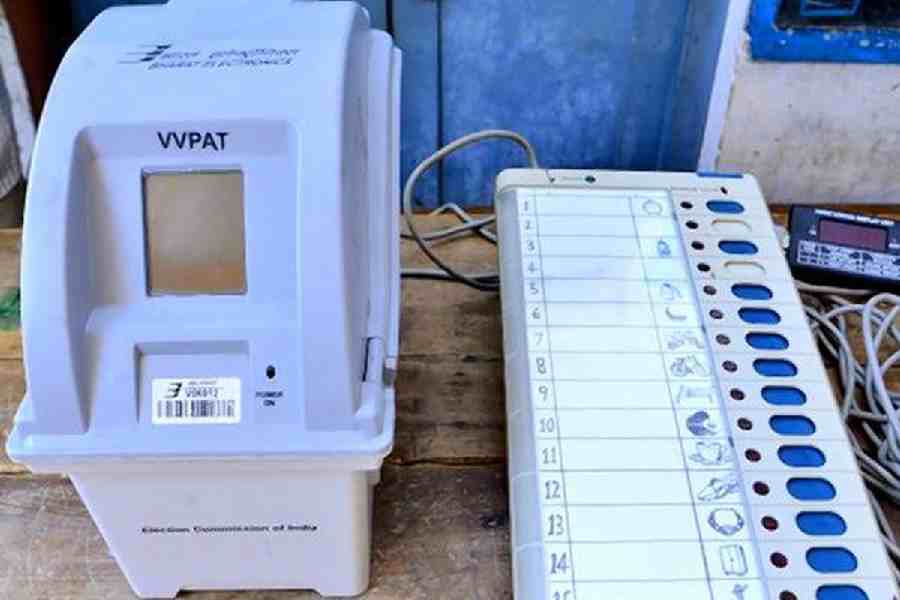 EC Receives 8 Applications Seeking Verification Of EVMs, VVPAT Units