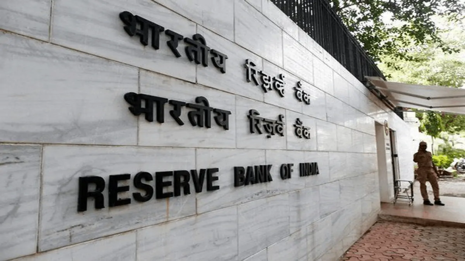 Union govt to receive Rs 2.56 lakh cr as dividend from RBI, PSBs in FY26