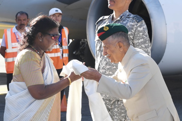 President Droupadi Murmu visits Siachen Base Camp